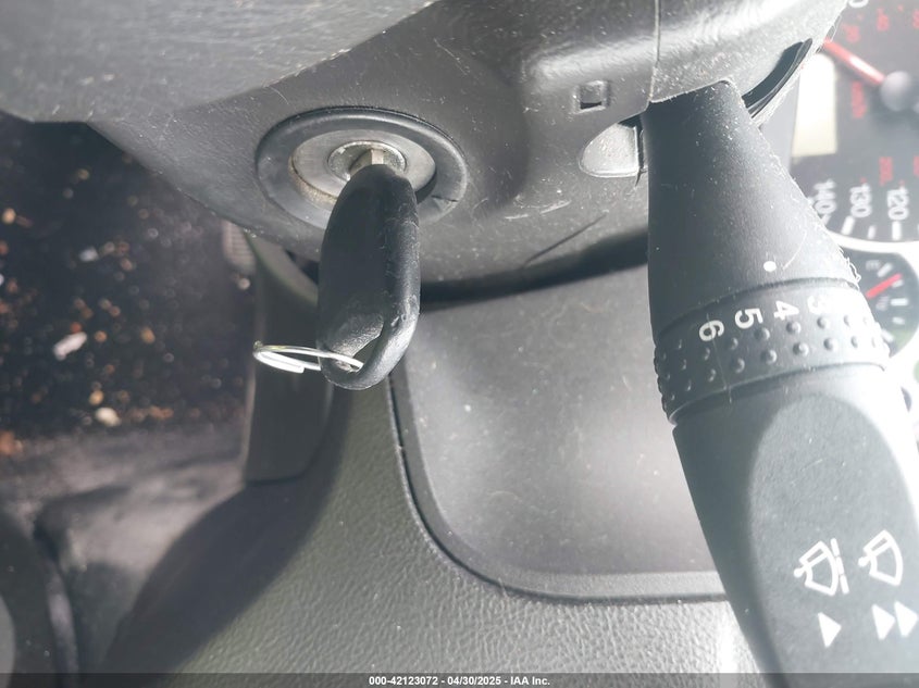 2007 FORD FOCUS VIN: 1FAHP34N57W326220
