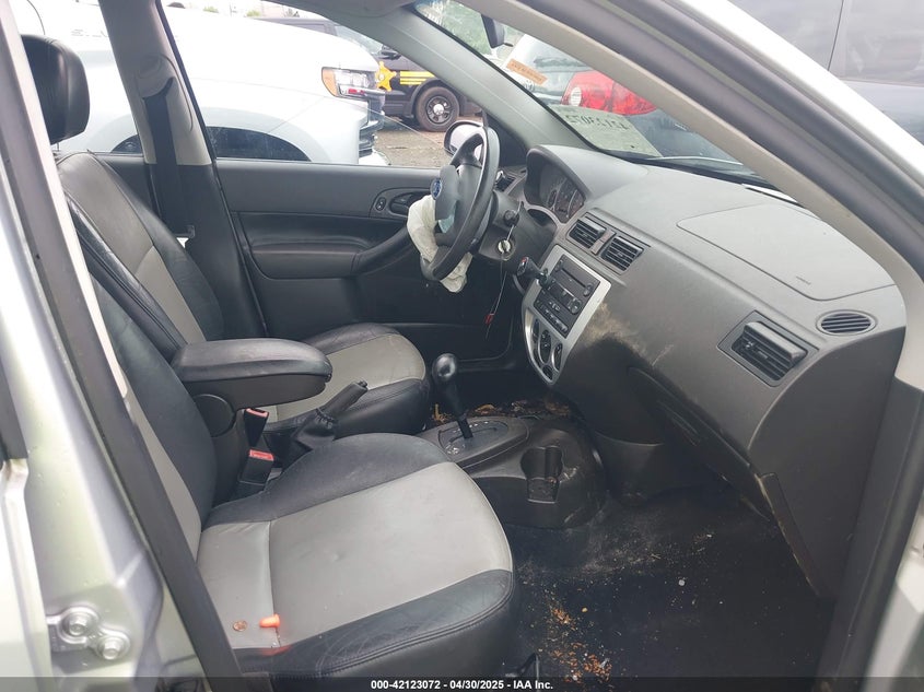 2007 FORD FOCUS VIN: 1FAHP34N57W326220