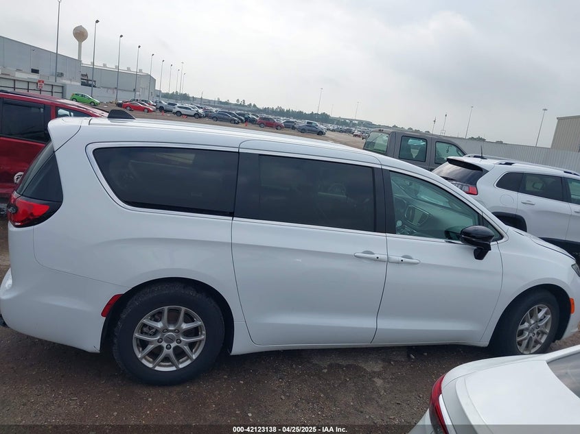 2024 CHRYSLER PACIFICA TOURING L - 2C4RC1BGXRR145399