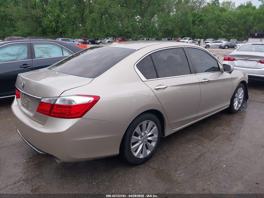 2013 HONDA ACCORD VIN: 1HGCR2F85DA220781