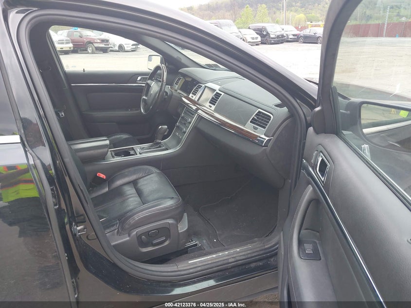 2010 LINCOLN MKS VIN: 1LNHL9FT2AG614049