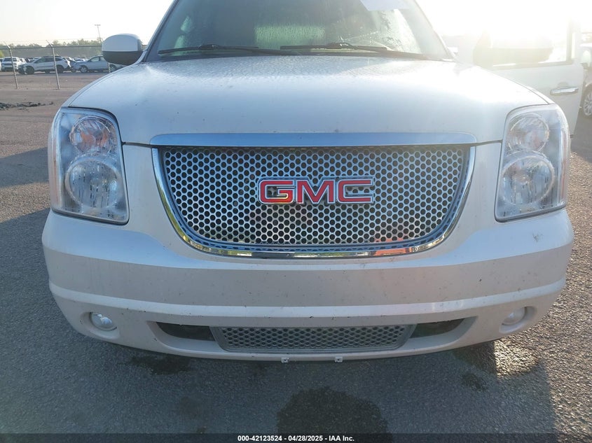 2012 GMC YUKON XL VIN: 1GKS1MEF6CR138320