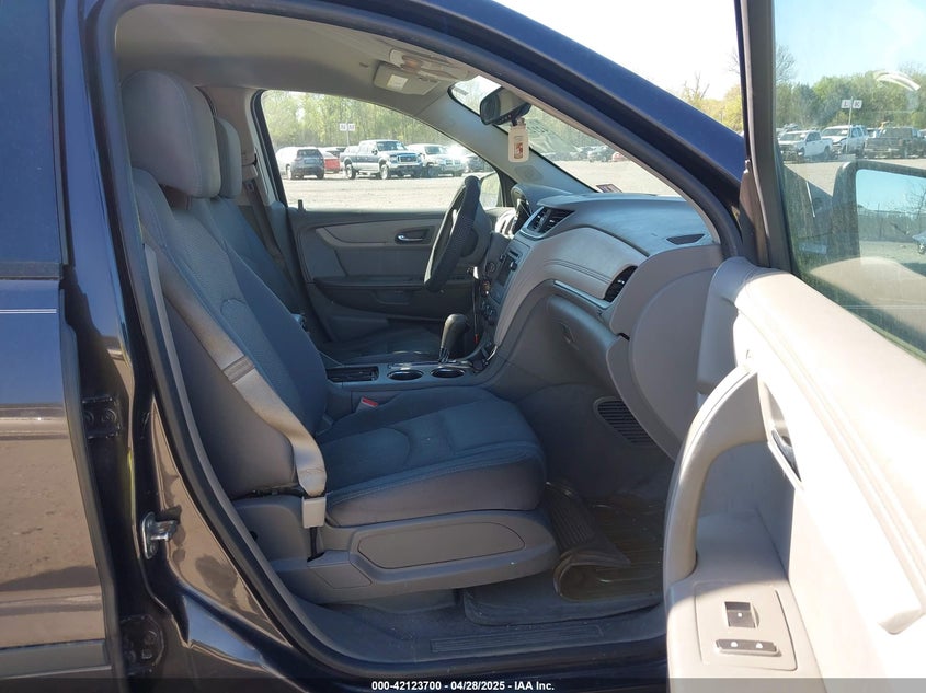 2015 CHEVROLET TRAVERSE VIN: 1GNKRFED6FJ306644