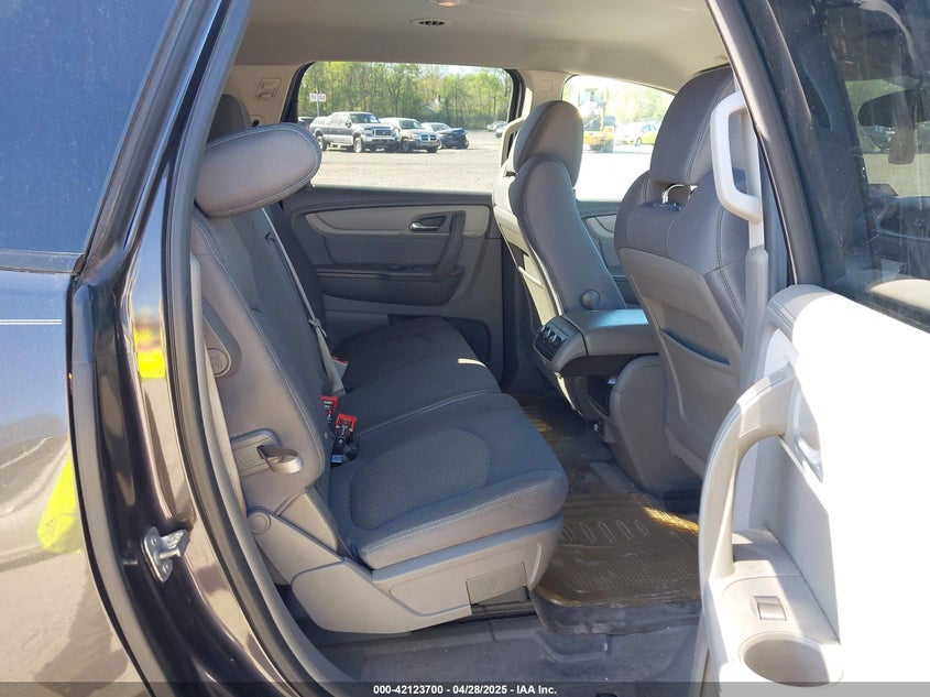 2015 CHEVROLET TRAVERSE VIN: 1GNKRFED6FJ306644