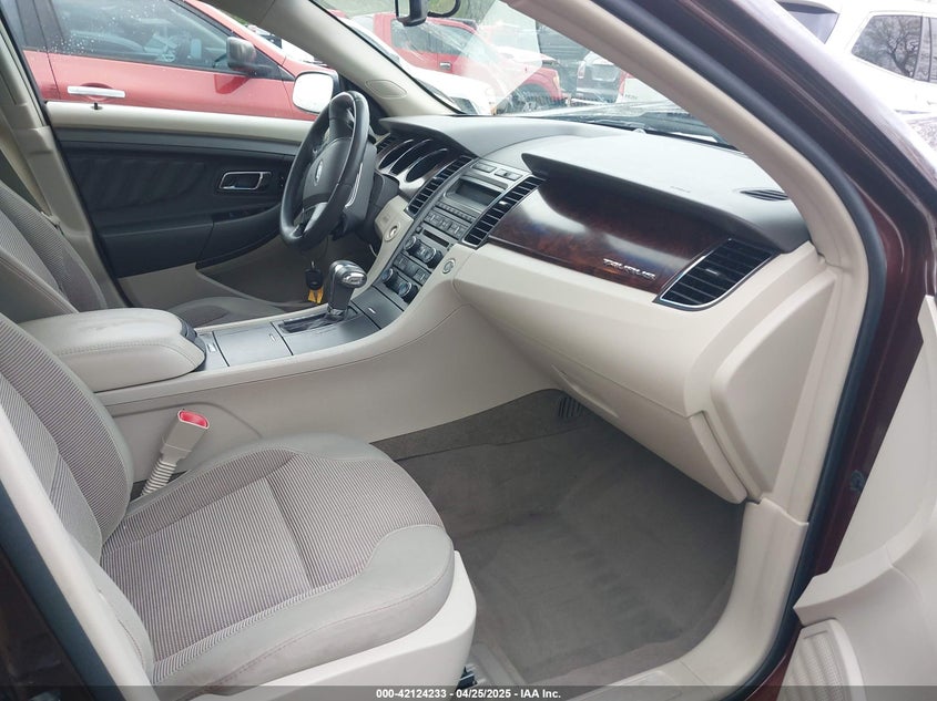 2010 FORD TAURUS VIN: 1FAHP2EW5AG132676