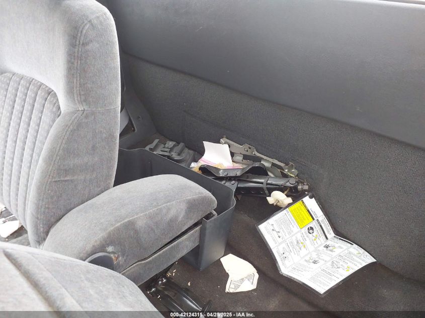 2001 Chevrolet S-10 Ls VIN: 1GCCS19W118108425 Lot: 42124315