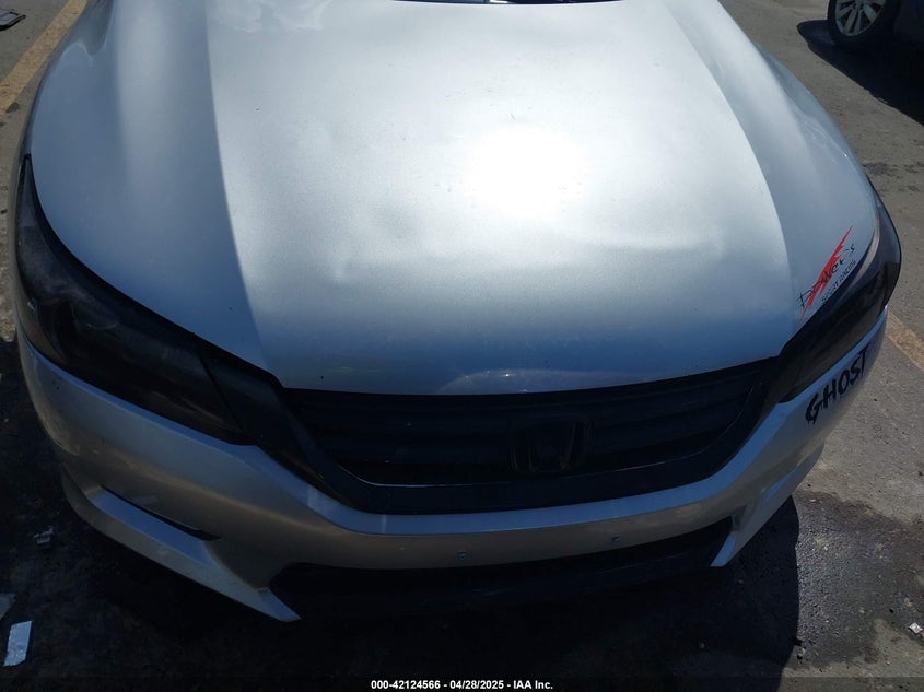 2013 HONDA ACCORD VIN: 1HGCR2F8XDA043189