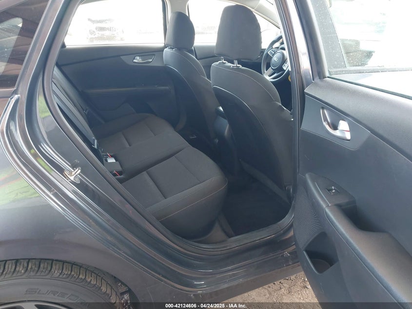 2021 KIA FORTE VIN: 3KPF24AD7ME294409