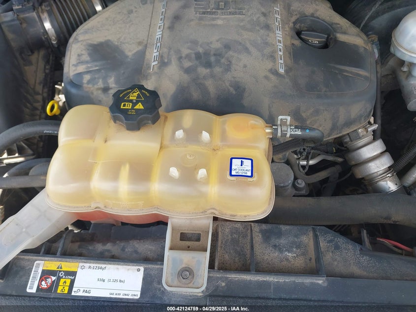 2018 RAM 1500 LARAMIE  4X4 5'7 BOX - 1C6RR7NM1JS309748