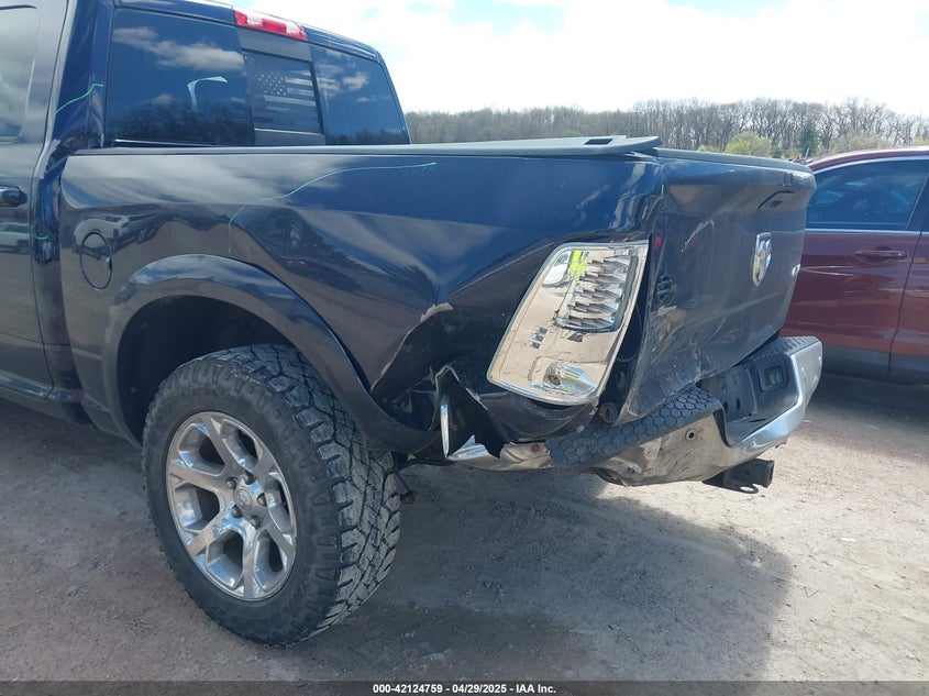 2018 RAM 1500 LARAMIE  4X4 5'7 BOX - 1C6RR7NM1JS309748