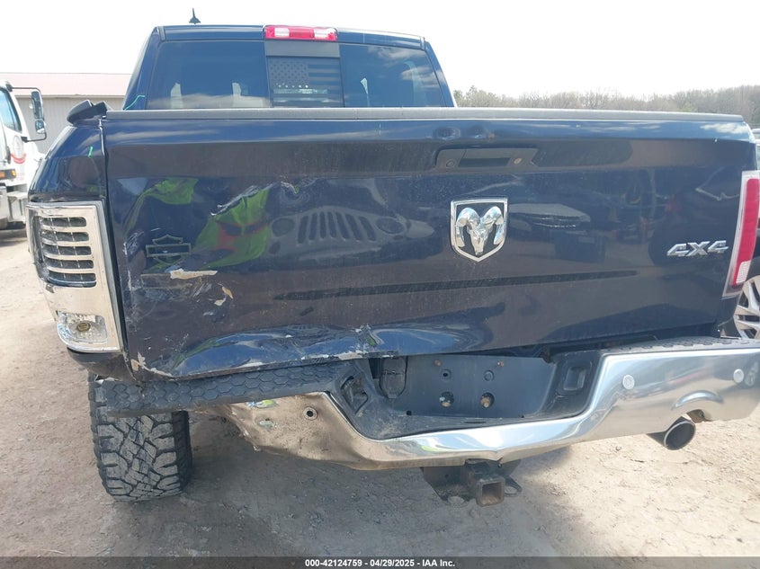 2018 RAM 1500 LARAMIE  4X4 5'7 BOX - 1C6RR7NM1JS309748