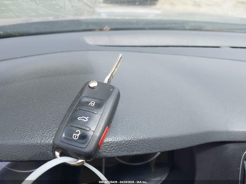 2014 VOLKSWAGEN JETTA 1.8T SE - 3VWD07AJ6EM226207