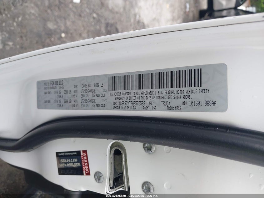 2017 RAM 1500 REBEL  4X4 5'7 BOX - 1C6RR7YT7HS575529