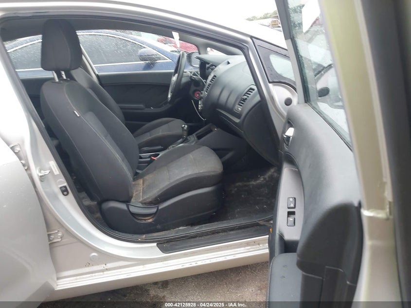 2014 KIA FORTE VIN: KNAFX4A67E5219934