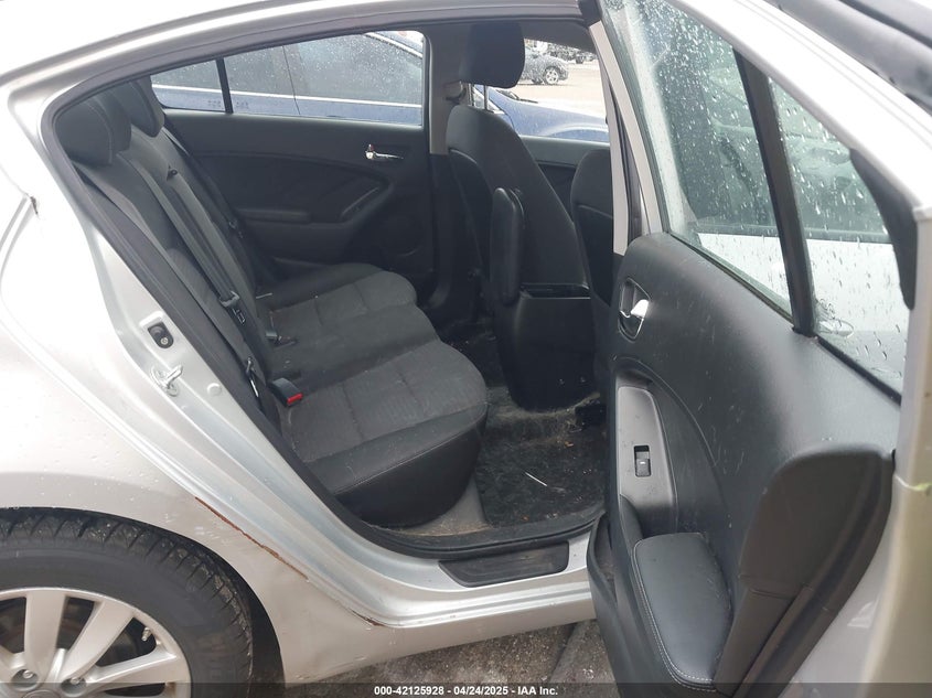 2014 KIA FORTE VIN: KNAFX4A67E5219934