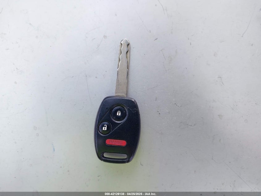 2010 HONDA FIT VIN: JHMGE8H21AC039375