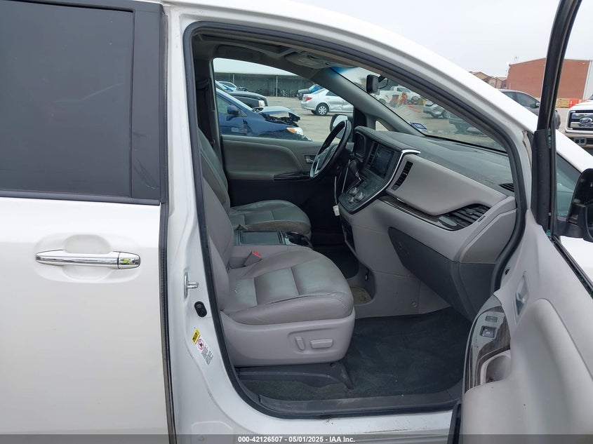2017 TOYOTA SIENNA VIN: 5TDYZ3DC2HS846346