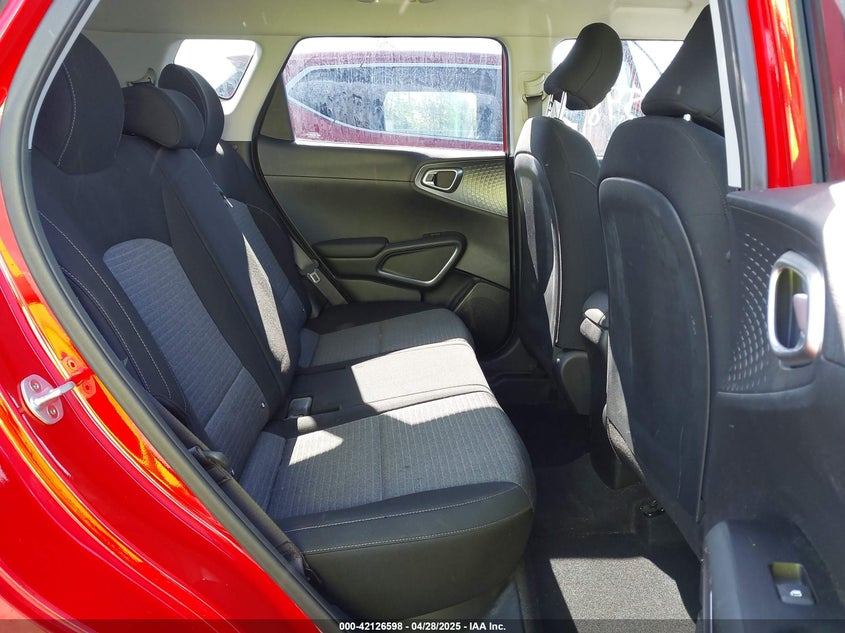 2020 KIA SOUL VIN: KNDJ63AU1L7016967