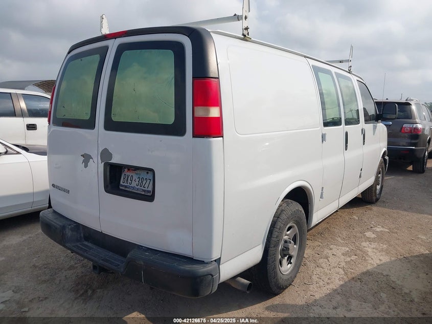 2008 CHEVROLET EXPRESS VIN: 1GCFG15X881164040