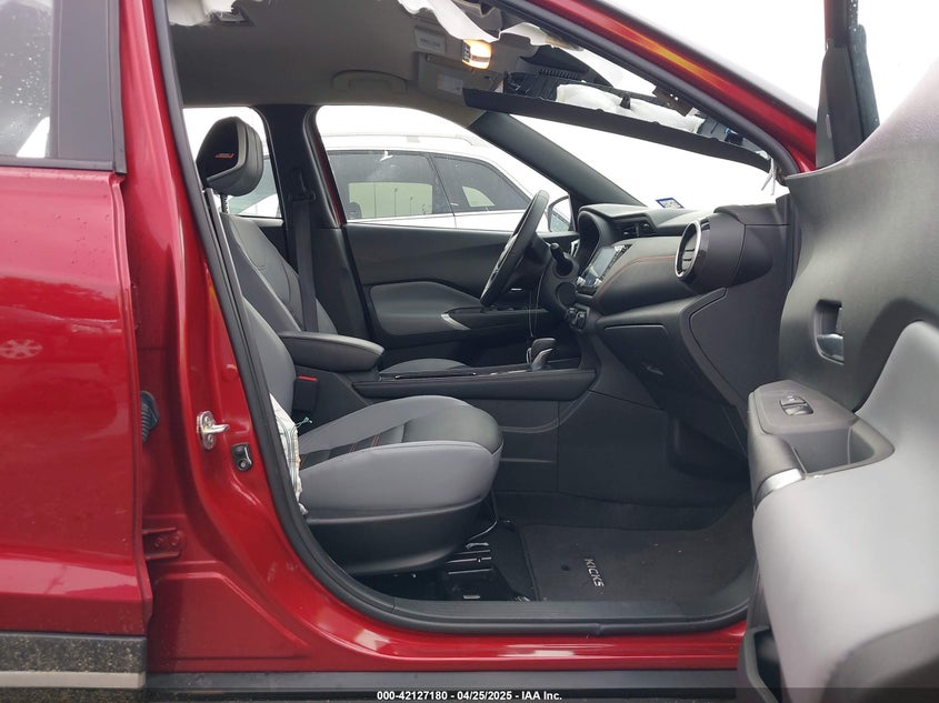 2023 NISSAN KICKS VIN: 3N1CP5DV7PL537881