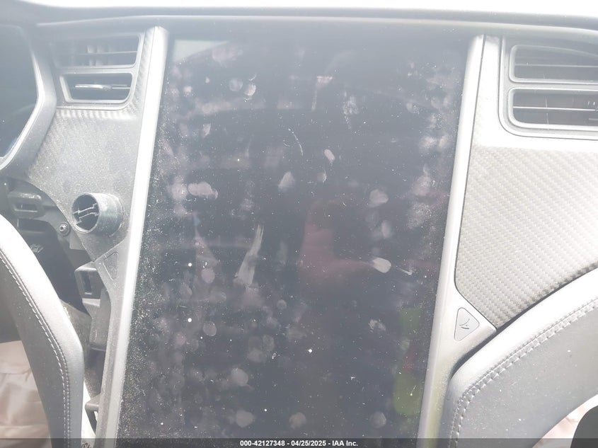 2018 Tesla Model S 100D/75D/P100D VIN: 5YJSA1E21JF293285 Lot: 42127348