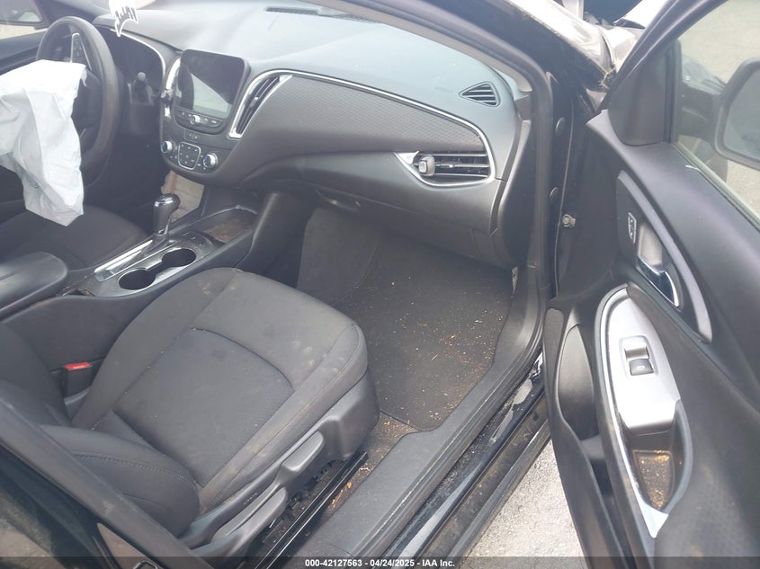 2020 CHEVROLET MALIBU VIN: 1G1ZD5ST0LF026155