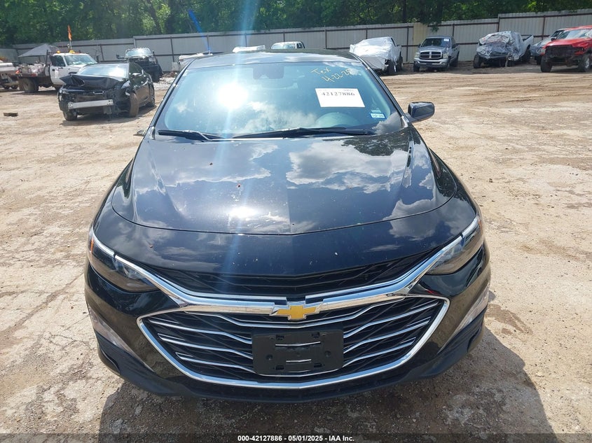 2025 CHEVROLET MALIBU VIN: 1G1ZD5ST5SF145835
