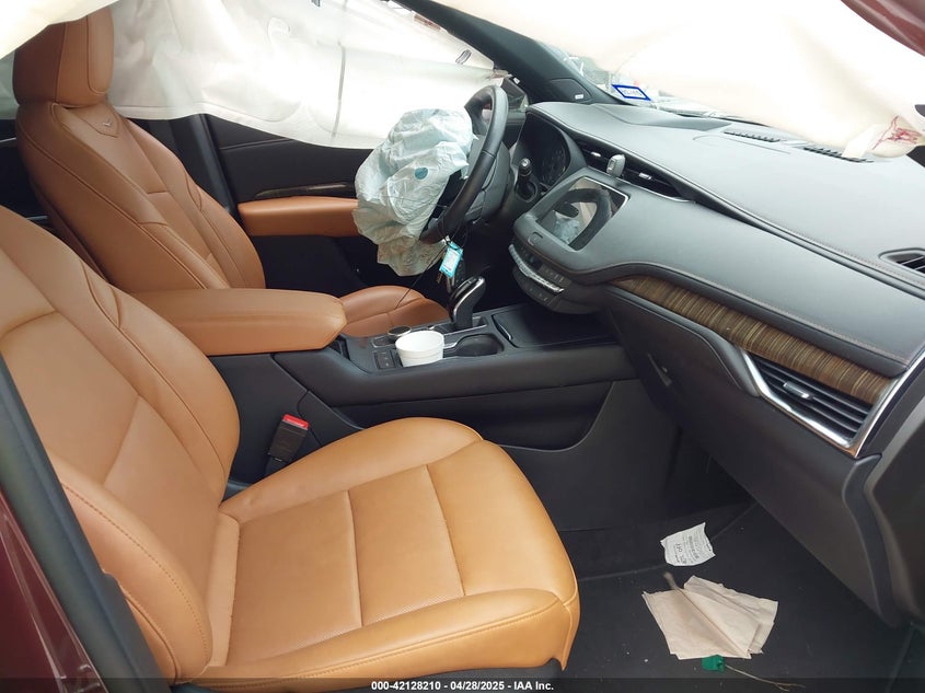 2022 CADILLAC XT4 FWD PREMIUM LUXURY - 1GYFZCR4XNF116845