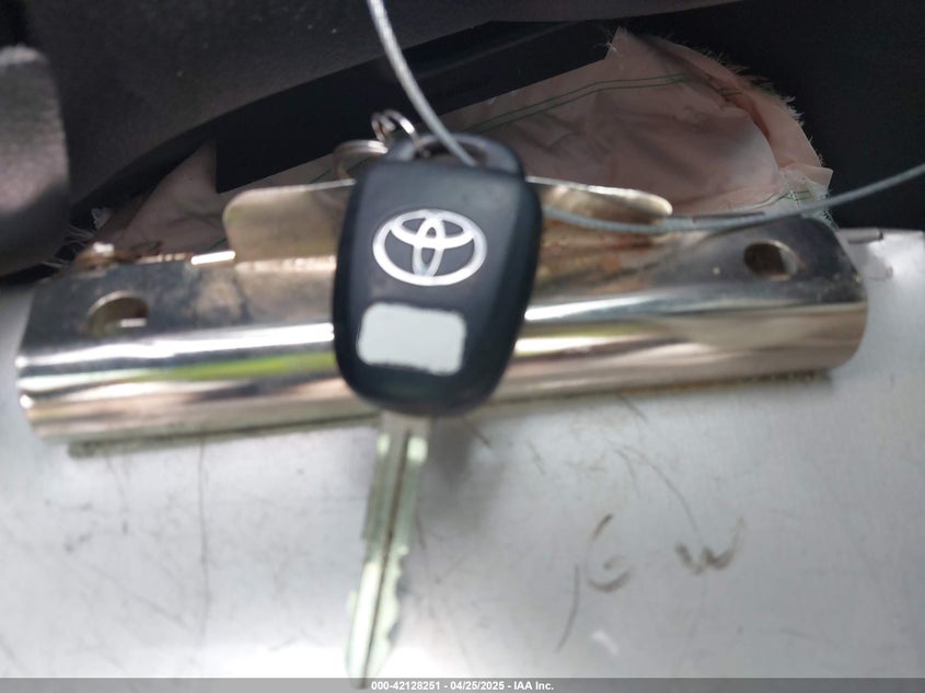 2016 TOYOTA CAMRY VIN: 4T1BF1FK0GU608251