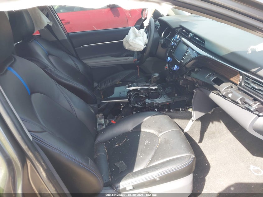 2019 TOYOTA CAMRY HYBRID VIN: 4T1B31HK4KU008573
