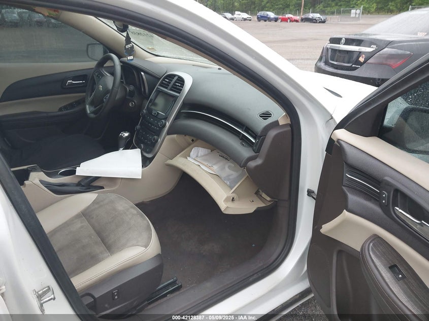 2015 CHEVROLET MALIBU VIN: 1G11C5SL2FU117055