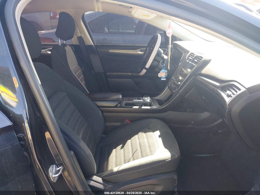 2020 FORD FUSION VIN: 3FA6P0HDXLR168137