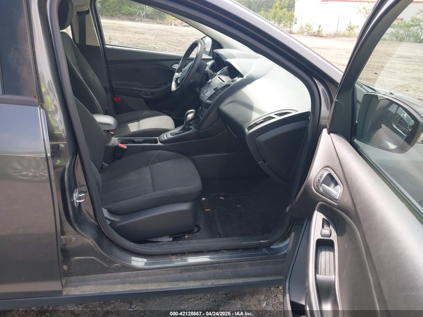 2015 FORD FOCUS VIN: 1FADP3K25FL365350