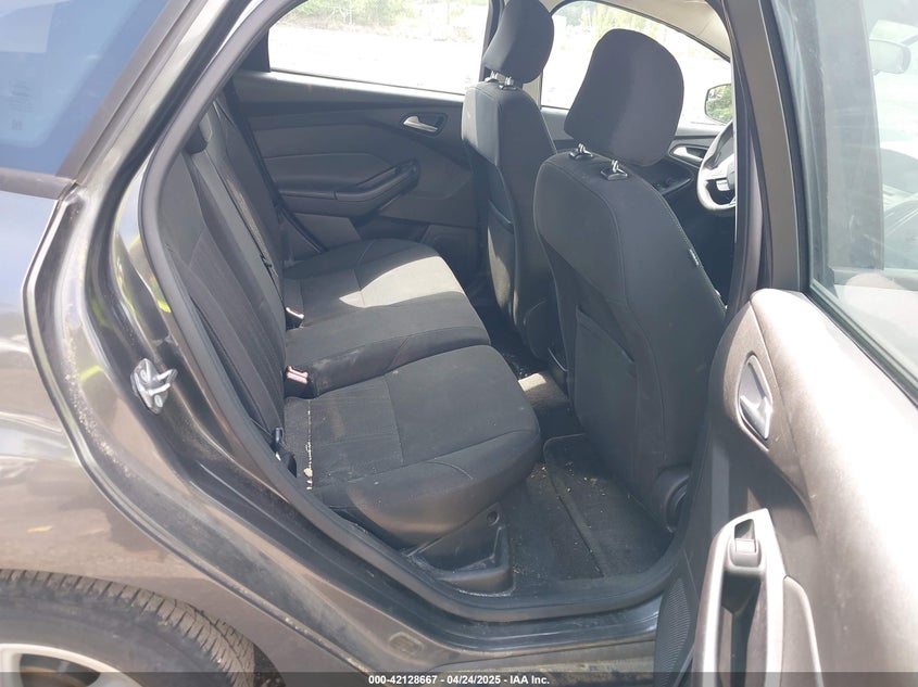 2015 FORD FOCUS VIN: 1FADP3K25FL365350