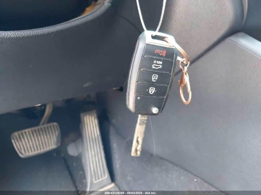 2017 Kia Optima Lx VIN: 5XXGT4L35HG130479 Lot: 42128755