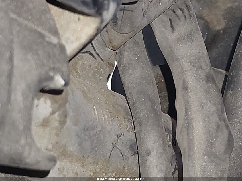 2000 Honda Gl1500 Se12 VIN: 1HFSC2235YA201049 Lot: 42128984