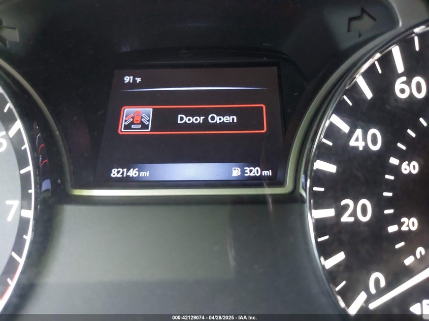 2018 NISSAN PATHFINDER VIN: 5N1DR2MN0JC614051