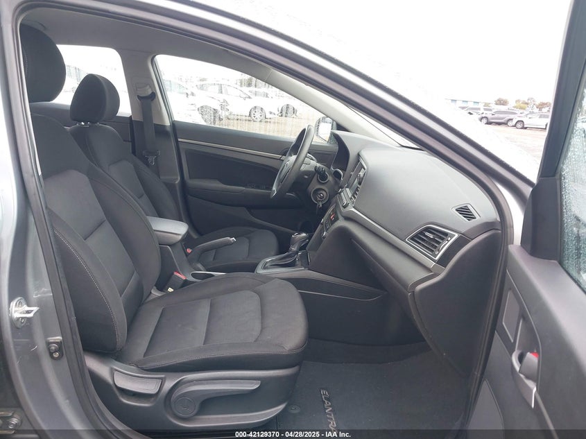 2018 HYUNDAI ELANTRA VIN: KMHD84LF4JU559722