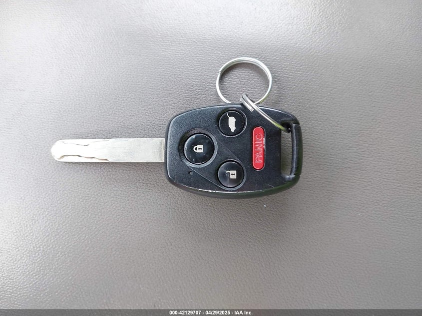 2015 HONDA PILOT VIN: 5FNYF4H33FB053356
