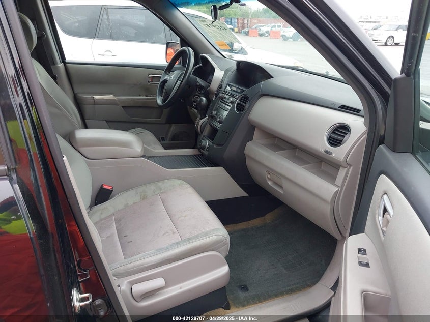 2015 HONDA PILOT VIN: 5FNYF4H33FB053356