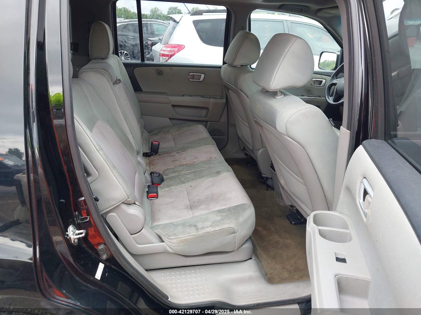 2015 HONDA PILOT VIN: 5FNYF4H33FB053356