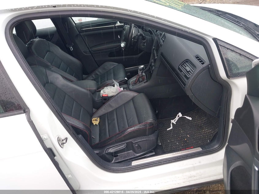 2017 VOLKSWAGEN GOLF GTI SE 4-DOOR - 3VW447AU8HM011706