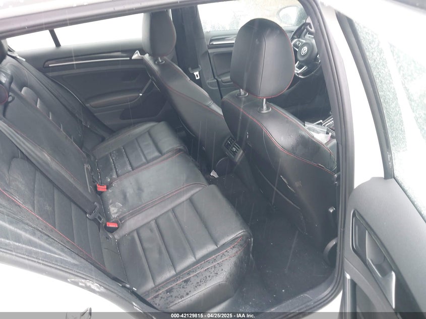 2017 VOLKSWAGEN GOLF GTI SE 4-DOOR - 3VW447AU8HM011706