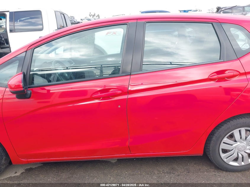 2015 HONDA FIT VIN: 3HGGK5H52FM762596