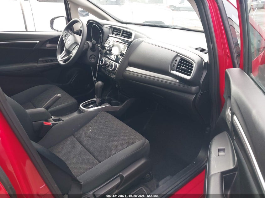 2015 HONDA FIT VIN: 3HGGK5H52FM762596