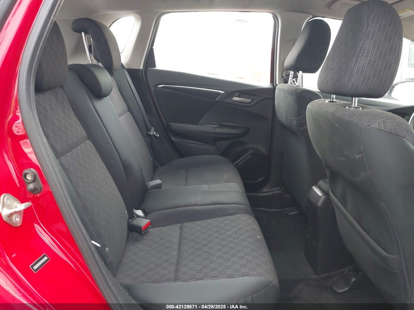 2015 HONDA FIT VIN: 3HGGK5H52FM762596