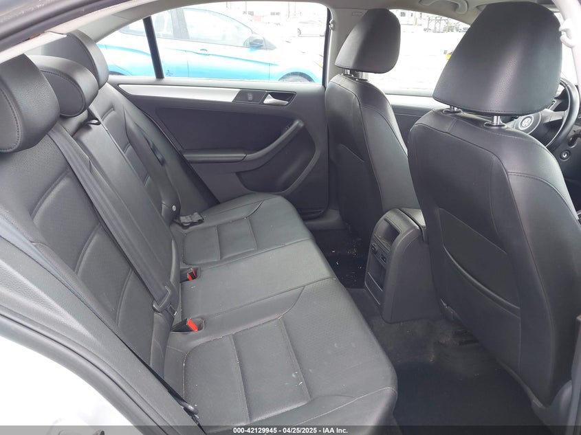 2013 VOLKSWAGEN JETTA VIN: 3VWDP7AJ5DM292211