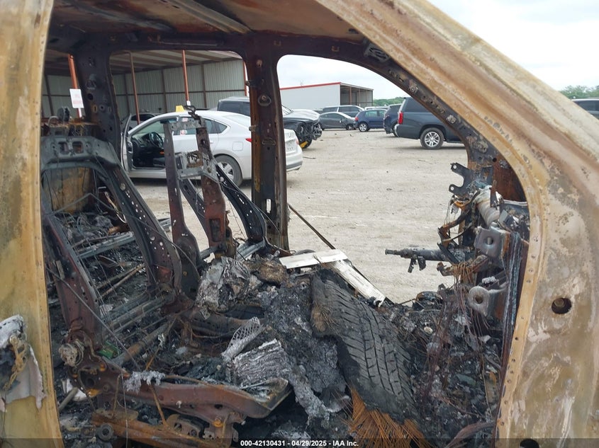 2019 CHEVROLET SILVERADO 1500 LT - 3GCUYDED7KG136184