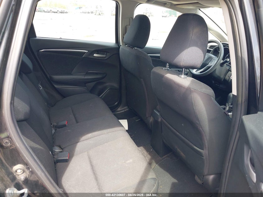 2015 HONDA FIT VIN: 3HGGK5H80FM701502