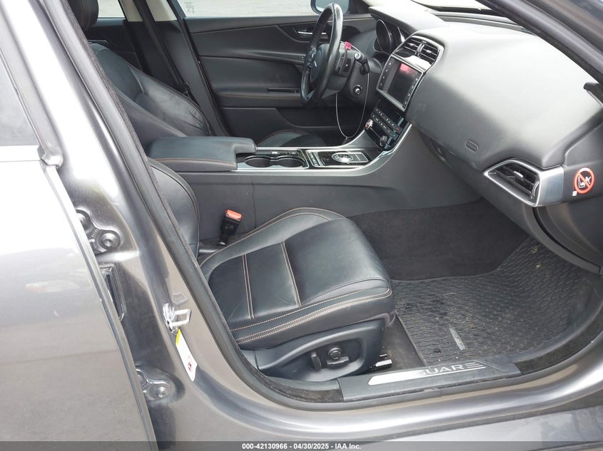 2017 JAGUAR XE 20D PRESTIGE SAJAK4BNXHA952137